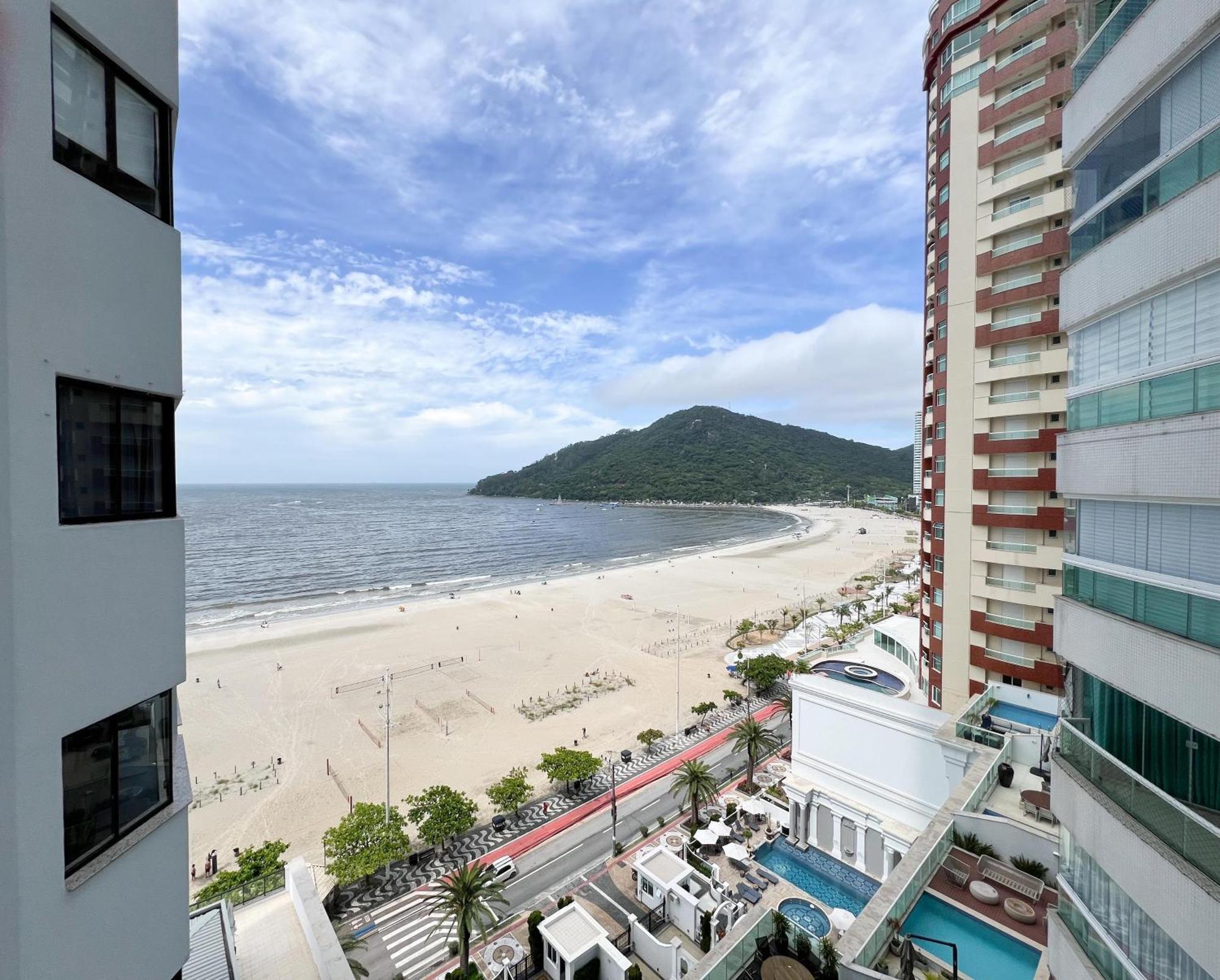 Excelente Ap Pe Na Areia Vista Mar Lägenhet Balneário Camboriú Exteriör bild